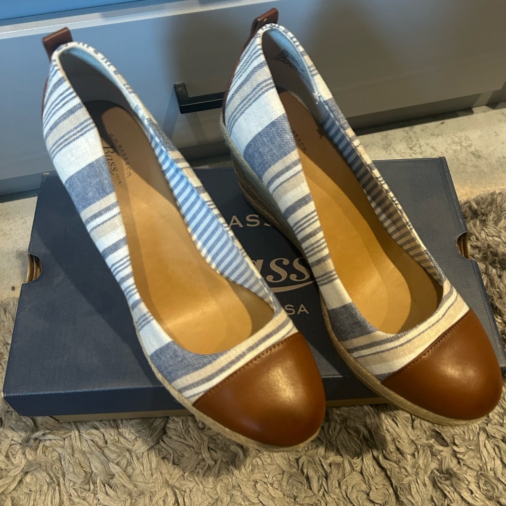 Guess Blue and Brown Striped Wedges